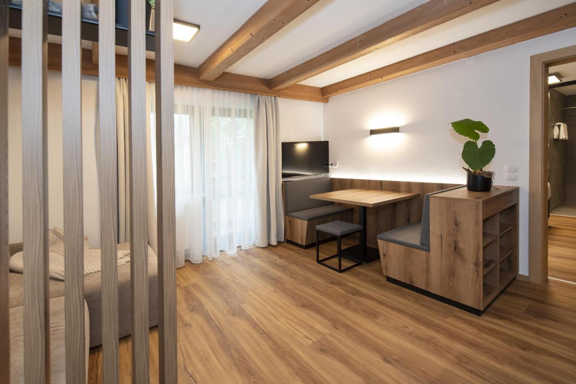 Natural Deluxe Apartments Алпбах Екстериор снимка