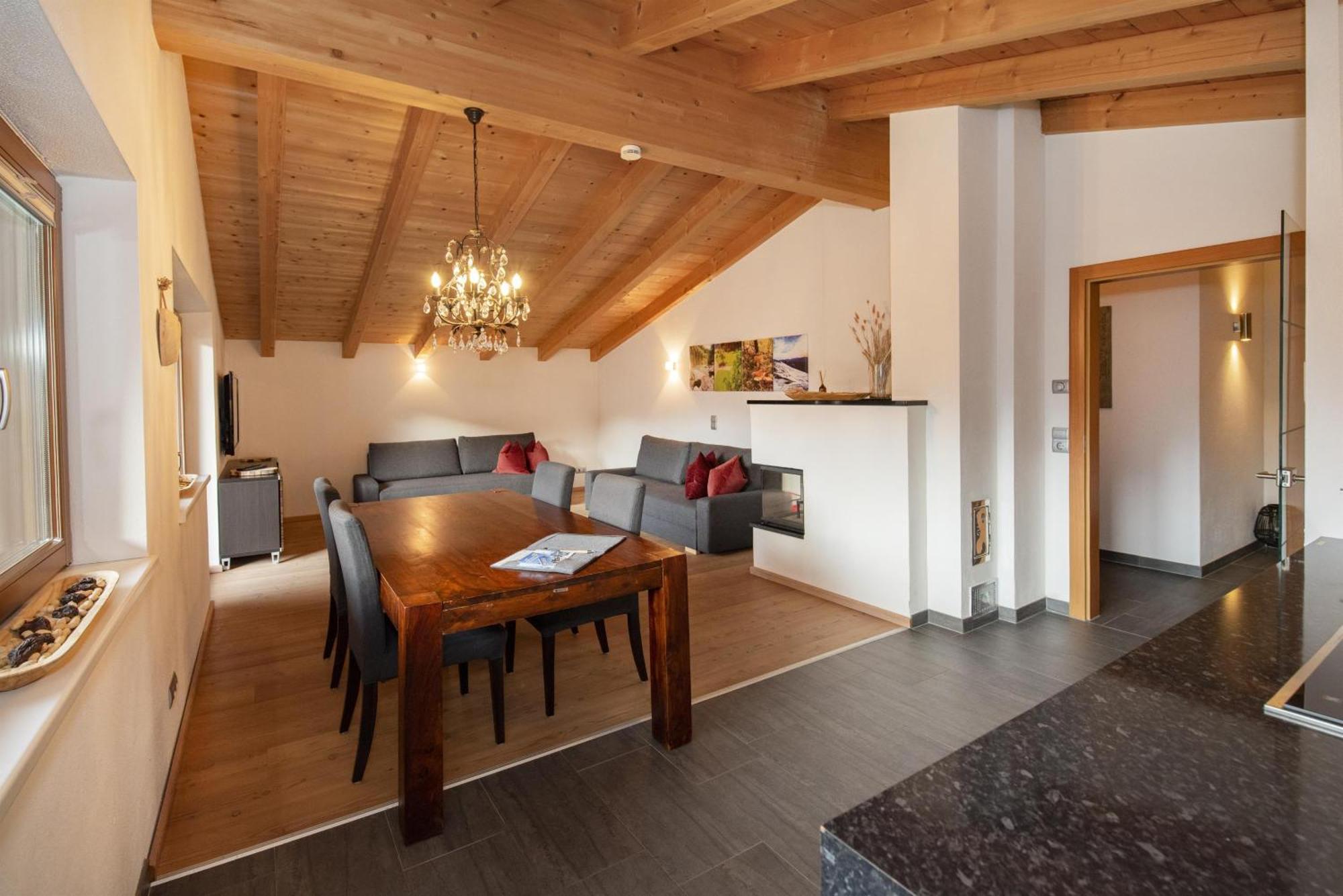 Natural Deluxe Apartments Алпбах Екстериор снимка